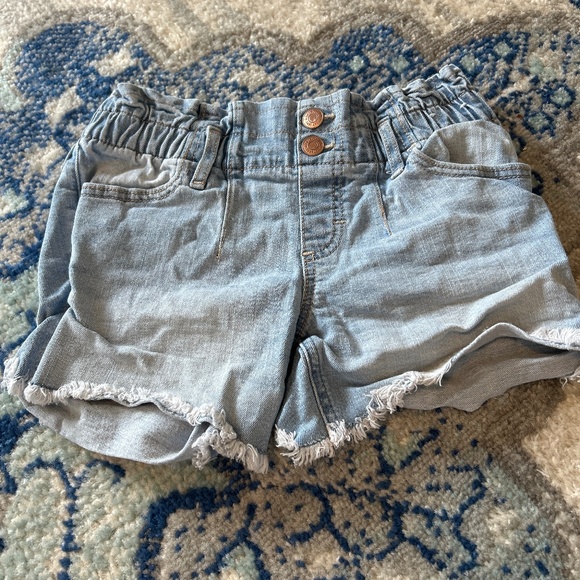 Abercrombie & Fitch Girls ruffle Jean Shorts - Picture 1 of 3